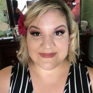 Meet your Posher, Lilian